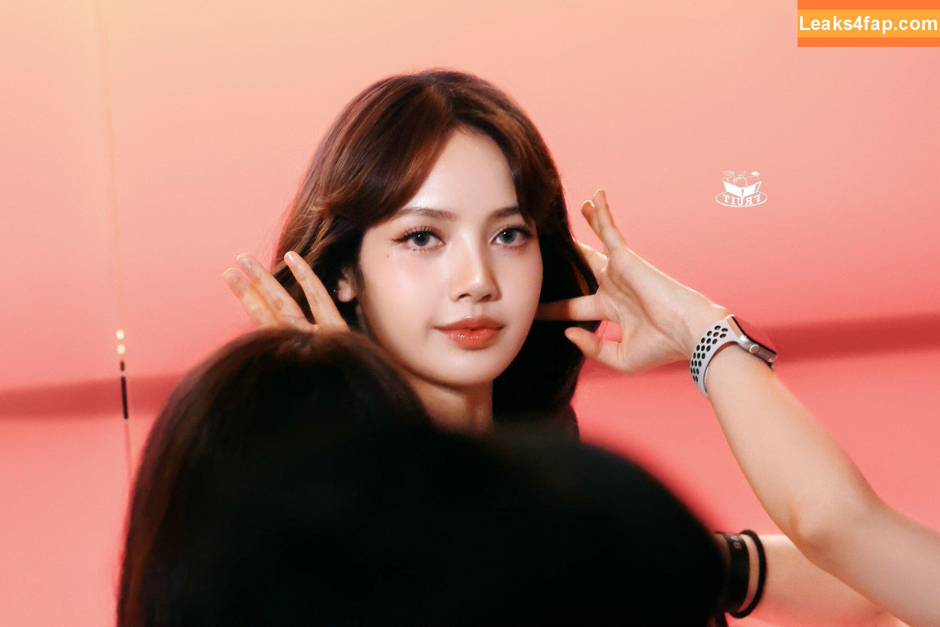 Lisa Blackpink /  слитое фото фото #1090