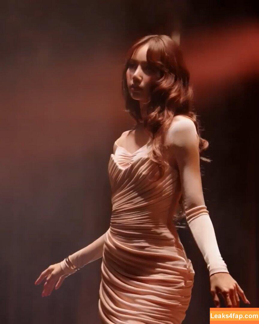 Lisa Blackpink /  слитое фото фото #1132