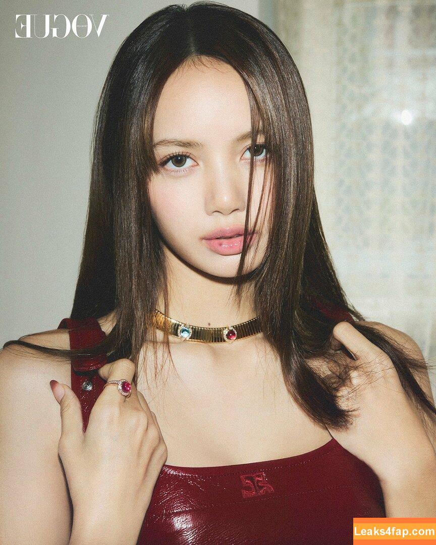 Lisa Blackpink /  слитое фото фото #1144