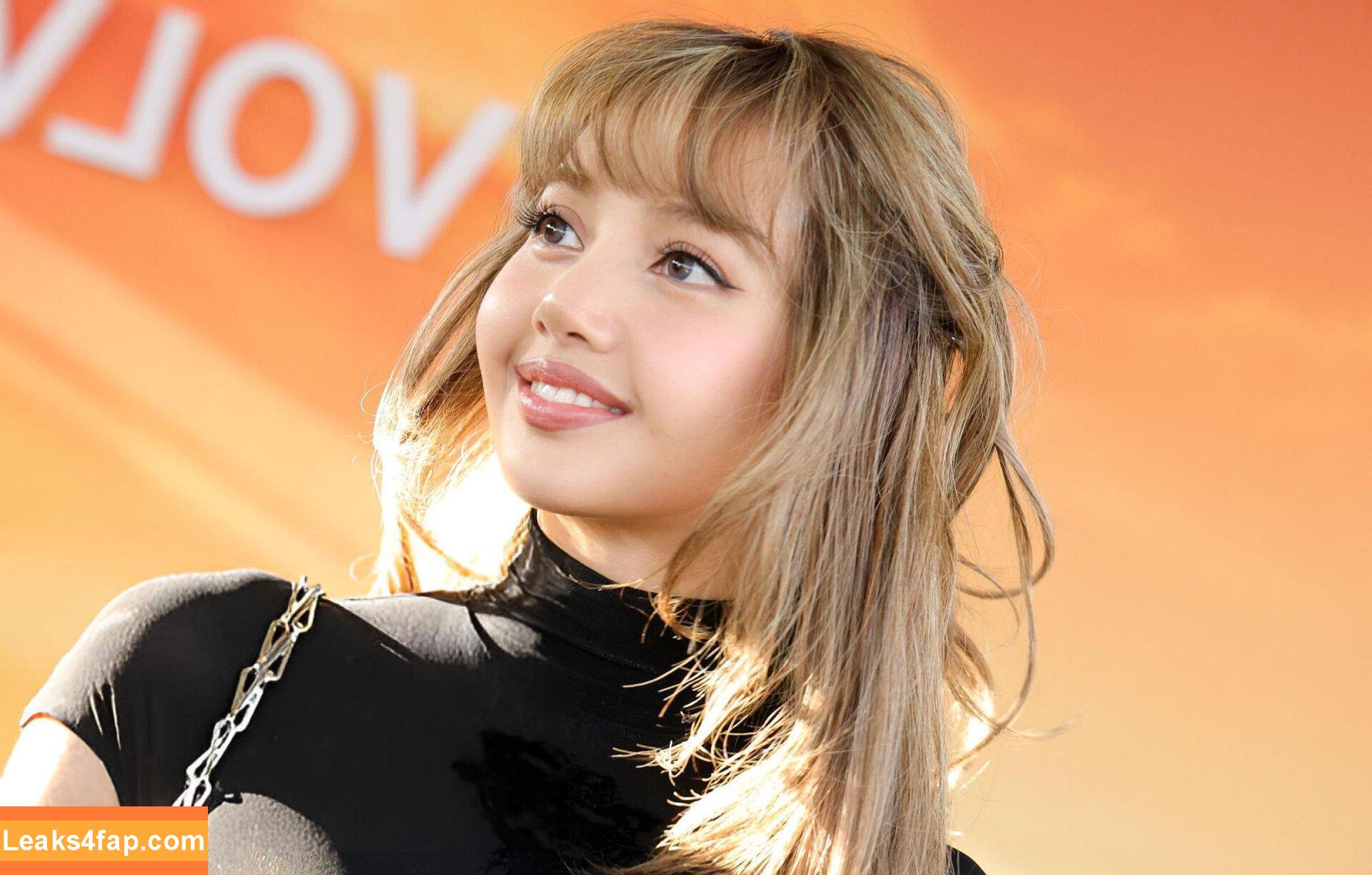 Lisa Blackpink /  leaked photo photo #1456