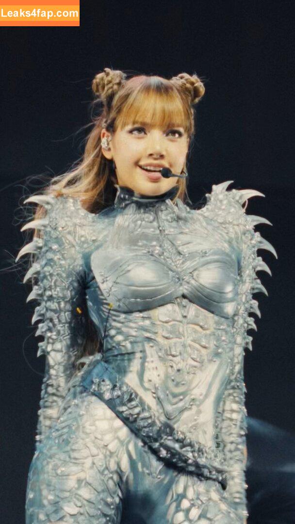 Lisa Blackpink /  leaked photo photo #1473