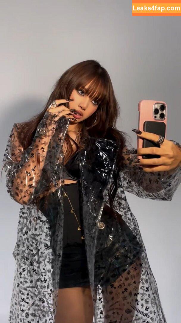 Lisa Blackpink /  leaked photo photo #1508