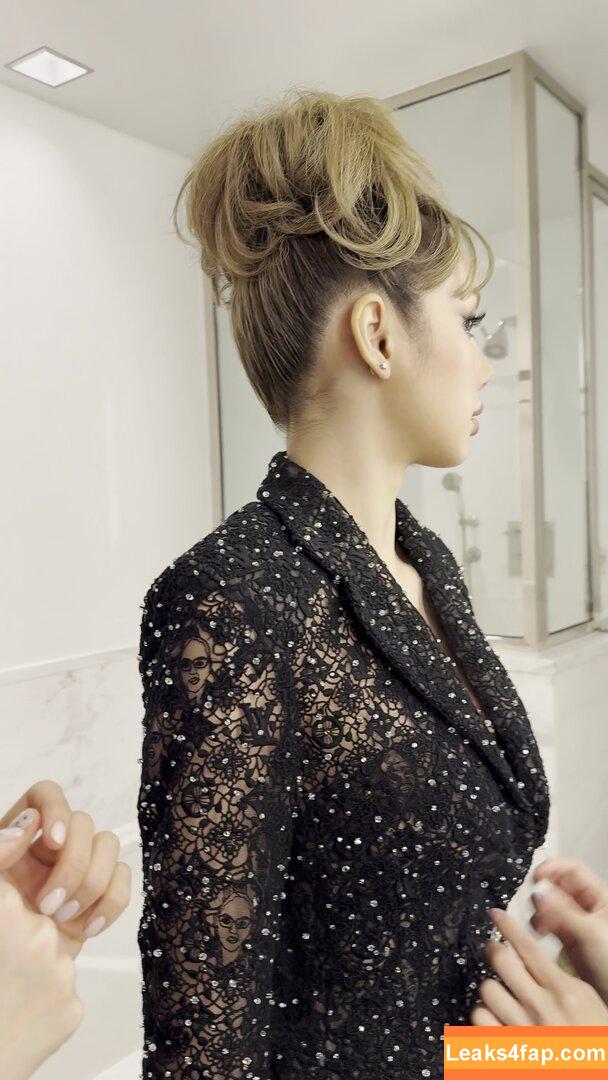 Lisa Blackpink /  leaked photo photo #1565