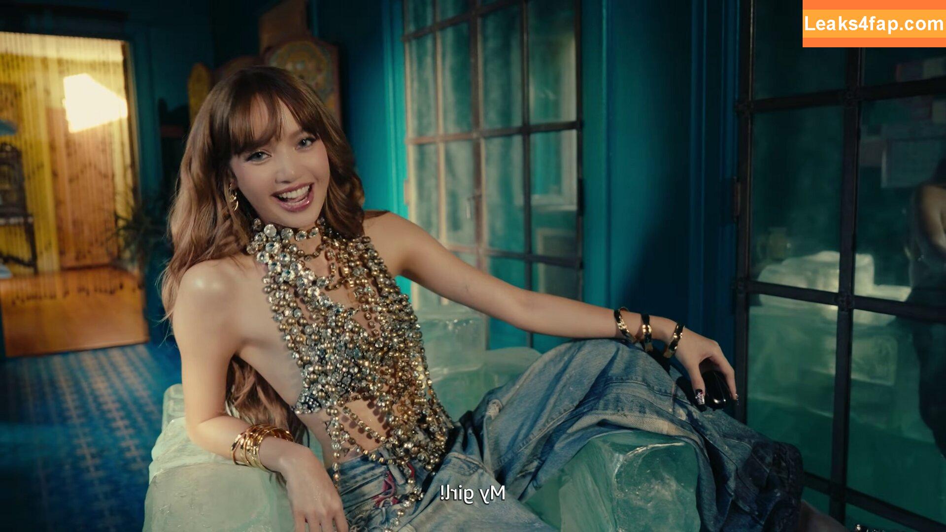 Lisa Blackpink /  leaked photo photo #1609