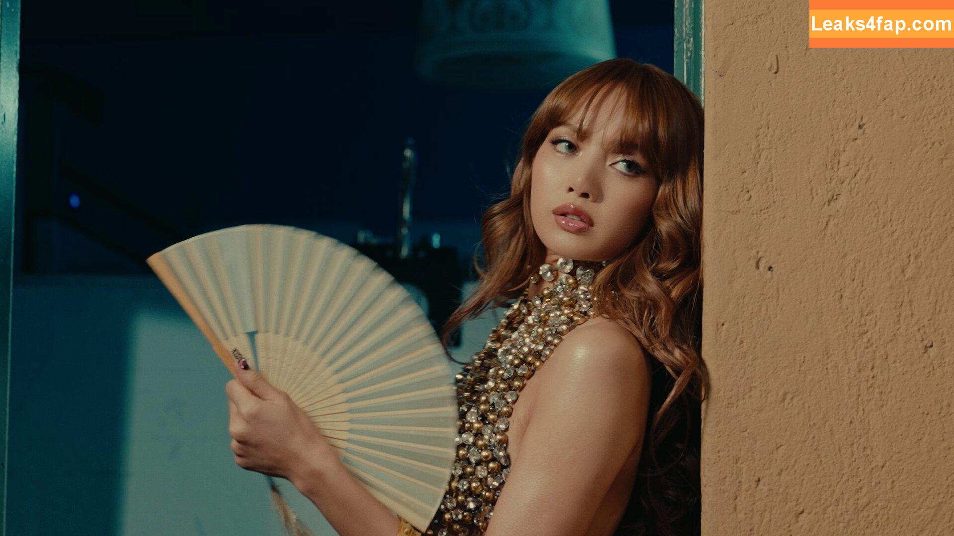 Lisa Blackpink /  leaked photo photo #1613