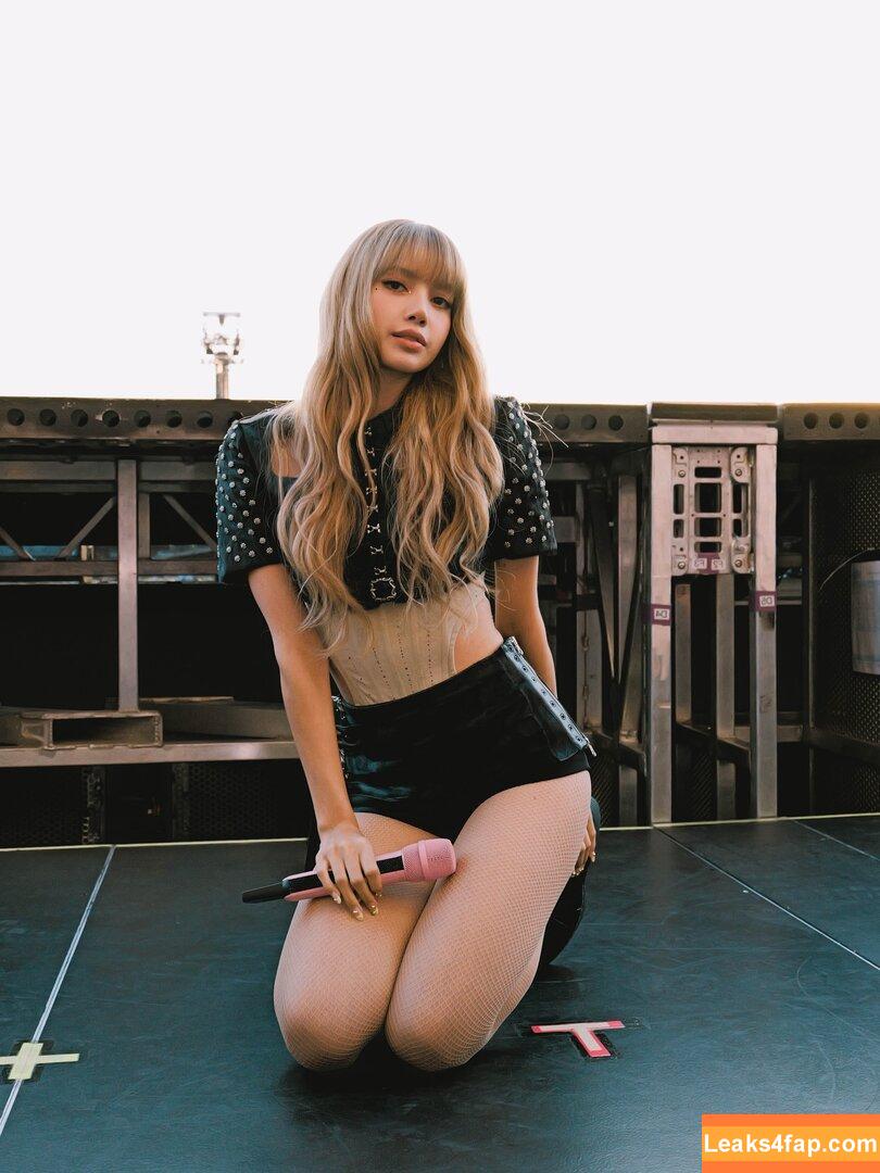 Lisa Blackpink /  слитое фото фото #1658
