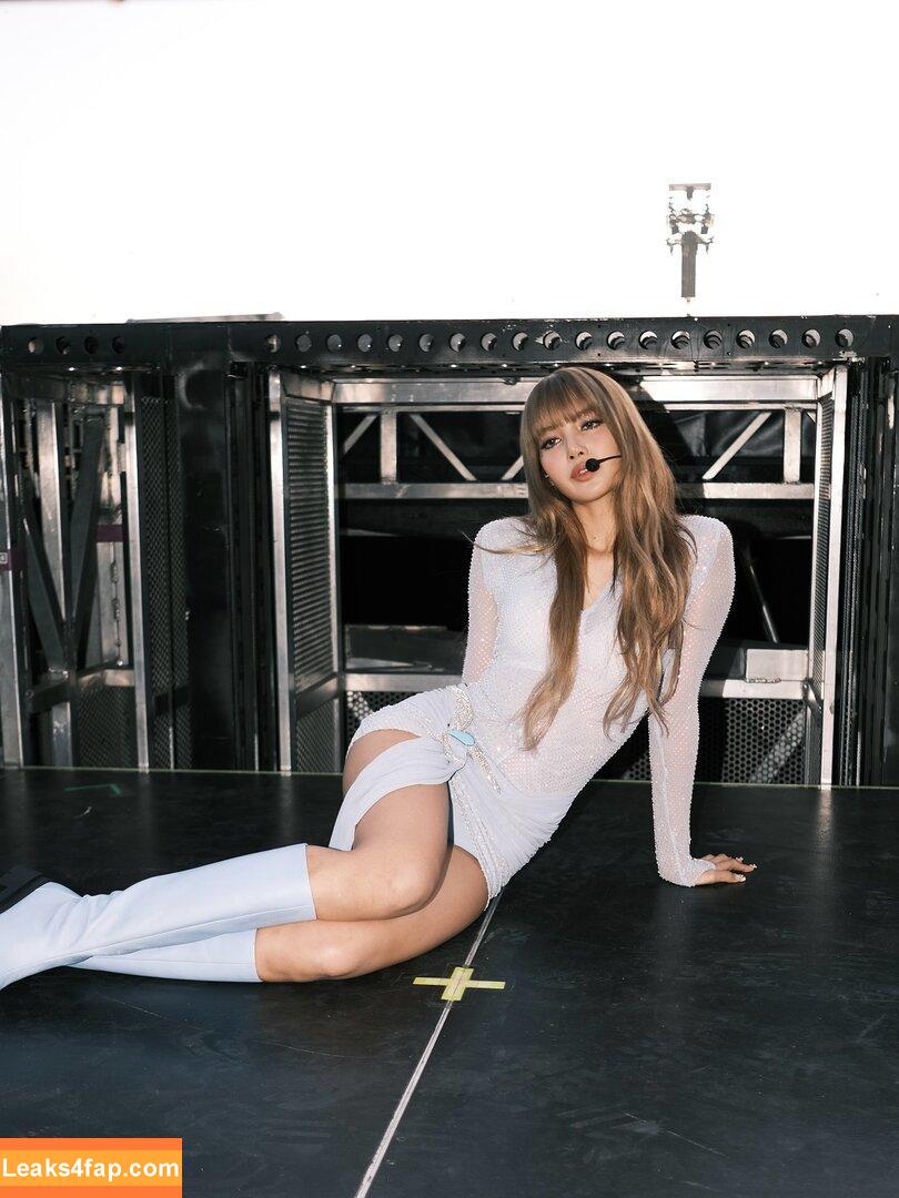 Lisa Blackpink /  leaked photo photo #1661