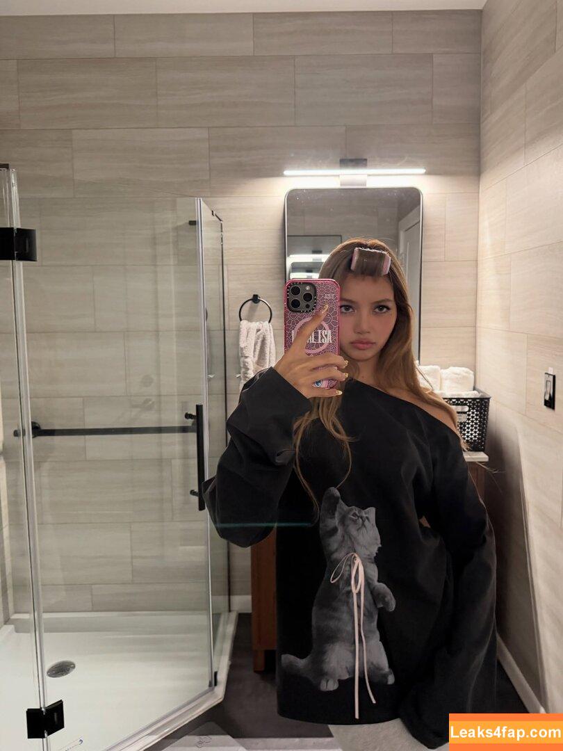 Lisa Blackpink /  leaked photo photo #1662