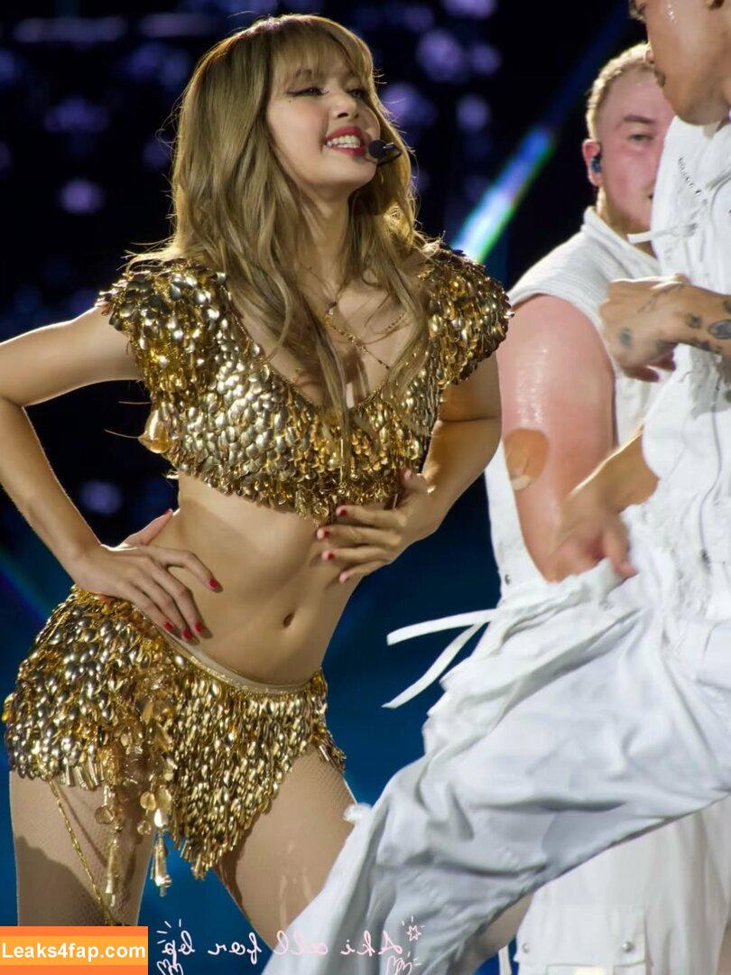 Lisa Blackpink /  leaked photo photo #1756