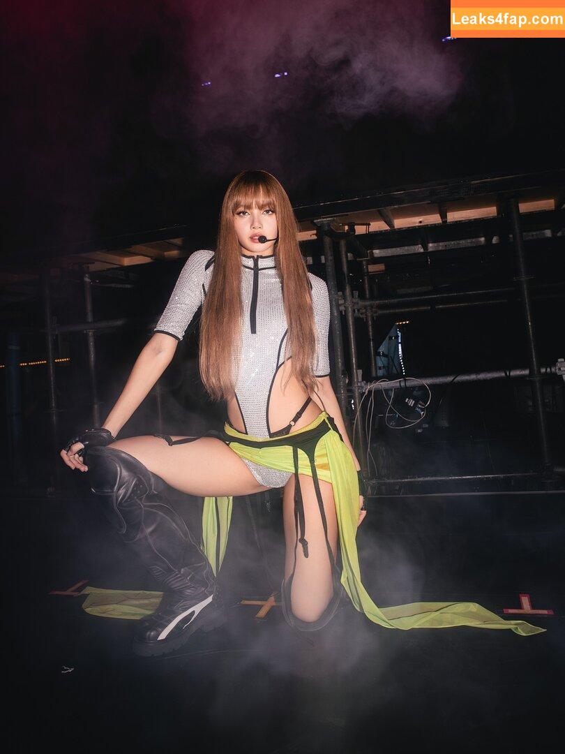 Lisa Blackpink /  leaked photo photo #1771