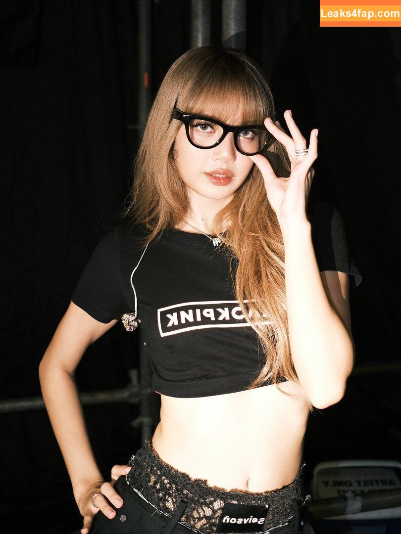 Lisa Blackpink /  leaked photo photo #1775