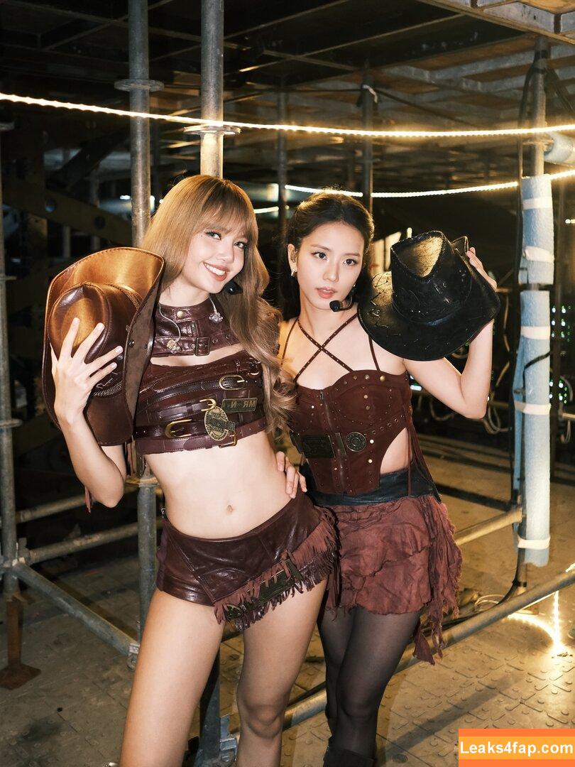 Lisa Blackpink /  leaked photo photo #1783
