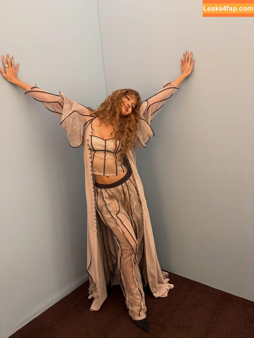 Lisa Blackpink /  leaked photo photo #1826