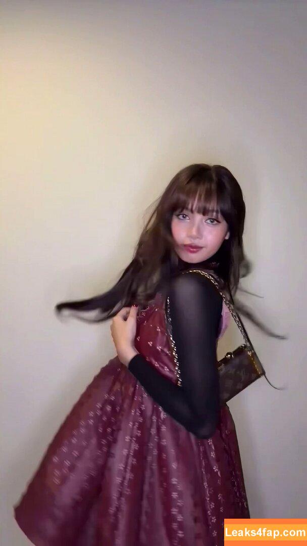 Lisa Blackpink /  leaked photo photo #1843