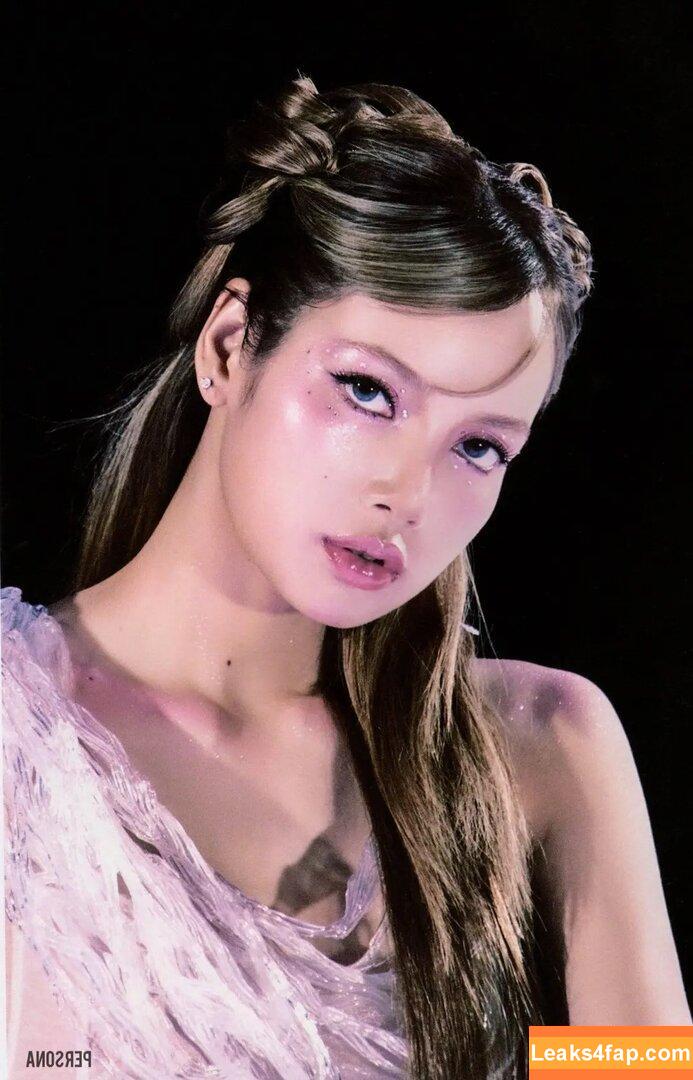Lisa Blackpink /  leaked photo photo #1896