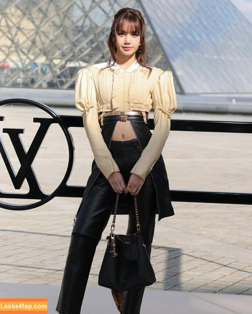 Lisa Blackpink /  leaked photo photo #1904