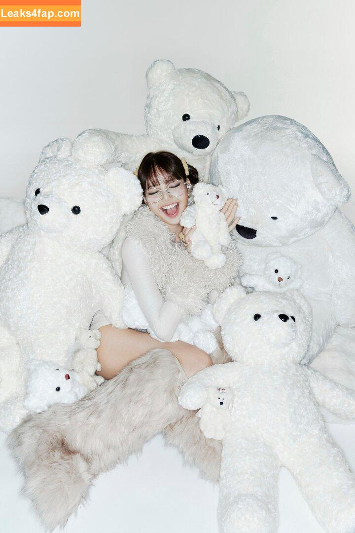 Lisa Blackpink /  leaked photo photo #1914