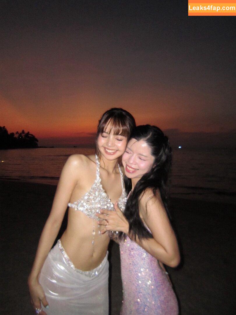 Lisa Blackpink /  leaked photo photo #1924