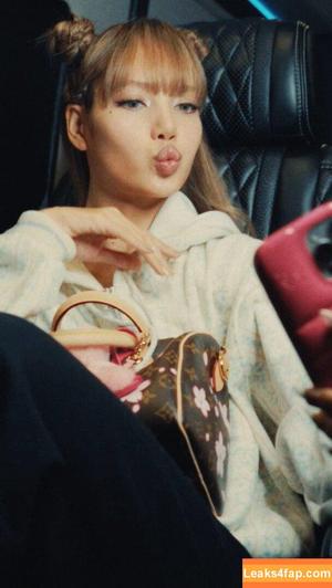 Lisa Blackpink photo #1488