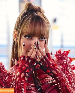 Lisa Blackpink photo #1489