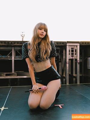 Lisa Blackpink photo #1658