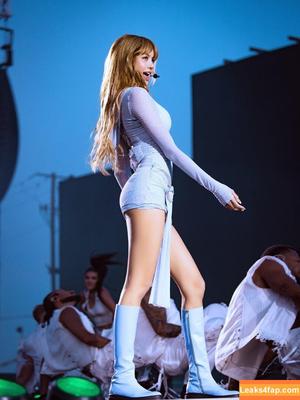 Lisa Blackpink photo #1666