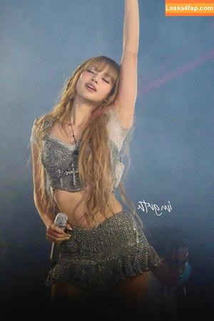 Lisa Blackpink photo #1675