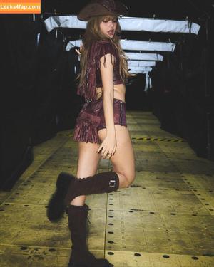 Lisa Blackpink photo #1802