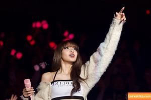 Lisa Blackpink photo #1871