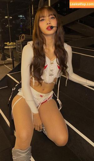 Lisa Blackpink photo #1878