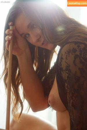 Lisa Buckwitz photo #0357