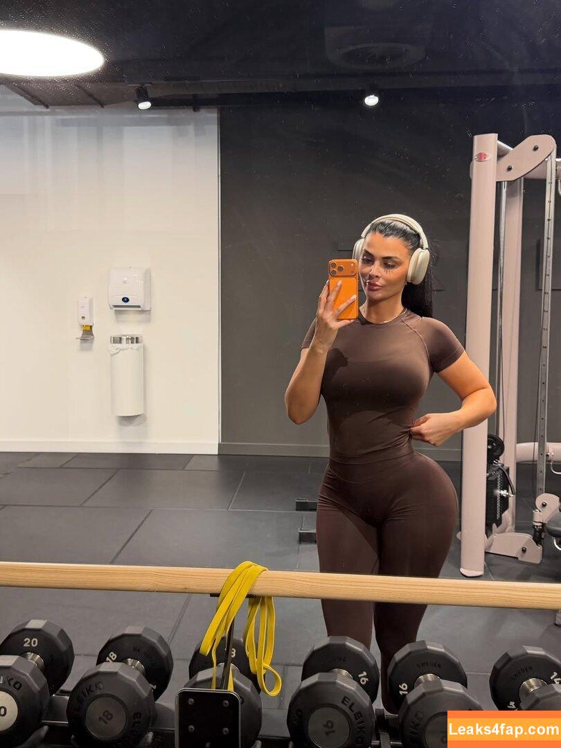 Lisa Del Piero / https: / lisadelpiero слитое фото фото #1125