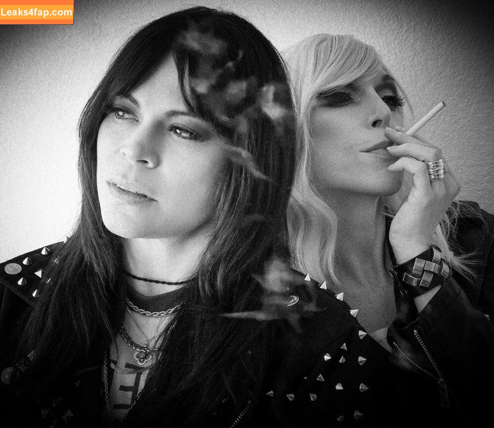 Lisa Foiles / lisafoiles слитое фото фото #0348