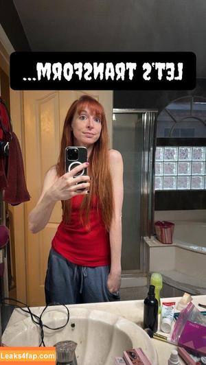 Lisa Foiles photo #0206