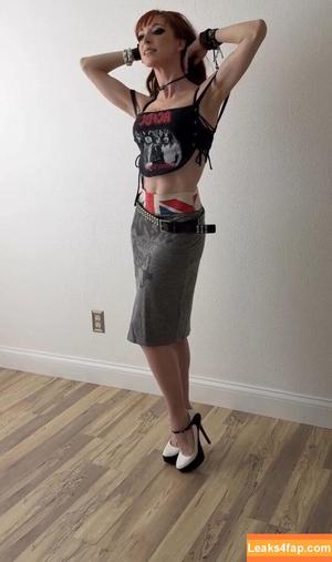 Lisa Foiles photo #0325