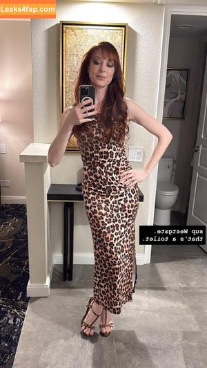 Lisa Foiles photo #0384