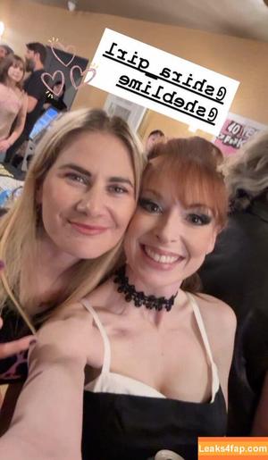 Lisa Foiles фото #0390