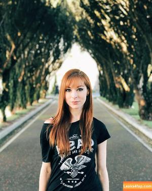 Lisa Foiles фото #0398