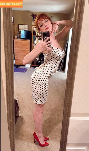 Lisa Foiles photo #0439