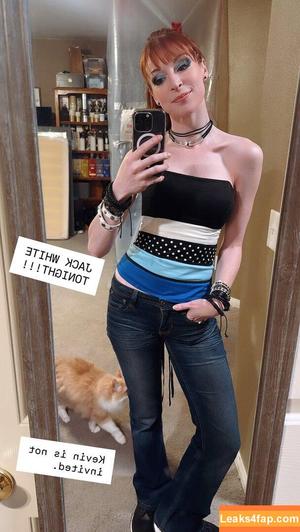 Lisa Foiles photo #0448