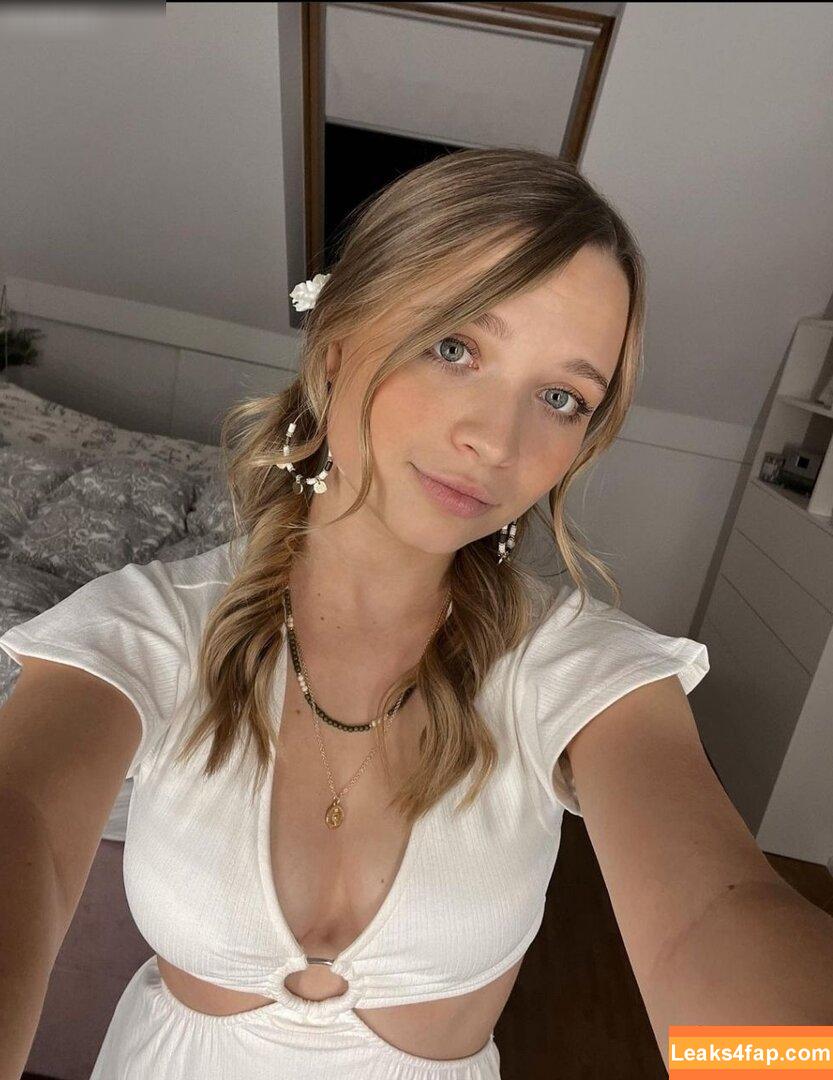 Lisa Küppers / lisakueppers слитое фото фото #0024