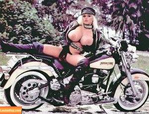 Lisa Lipps photo #0043