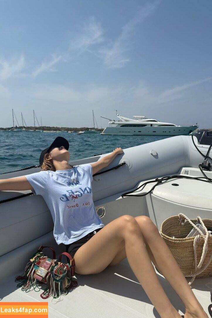 Lisa Manoban / lalalalisa_m leaked photo photo #0035
