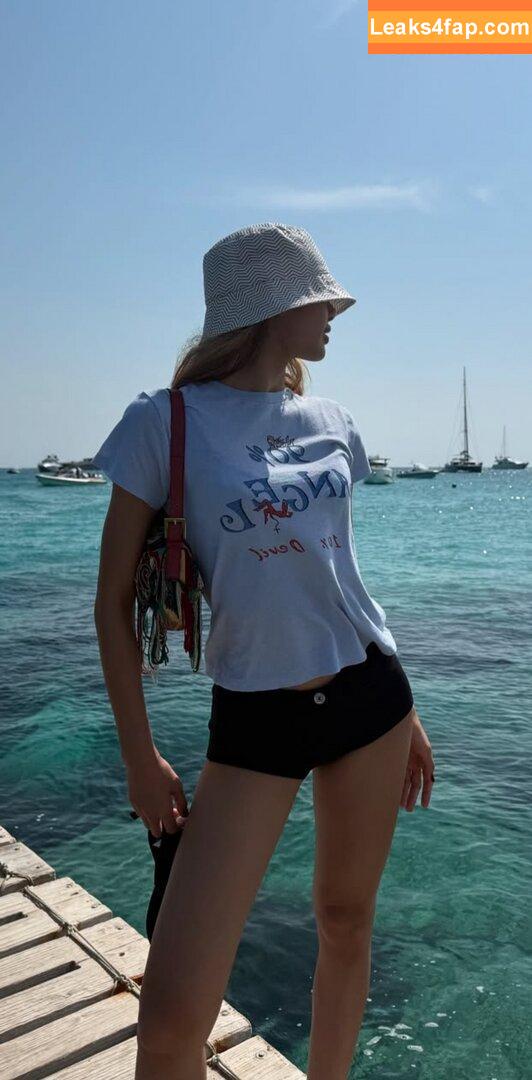 Lisa Manoban / lalalalisa_m leaked photo photo #0038