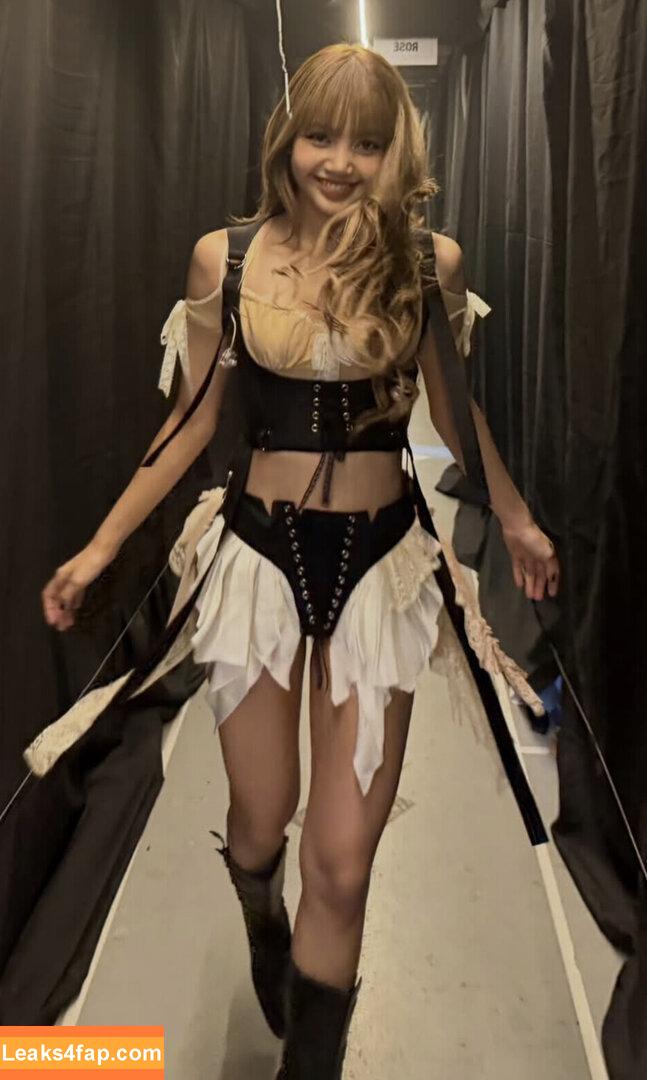 Lisa Manoban / lalalalisa_m leaked photo photo #0072