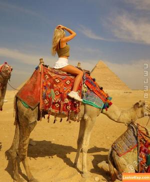 Lisa.niederw photo #0003