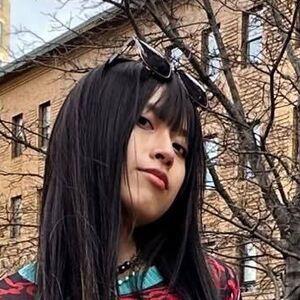 Lisa Tung photo #0026