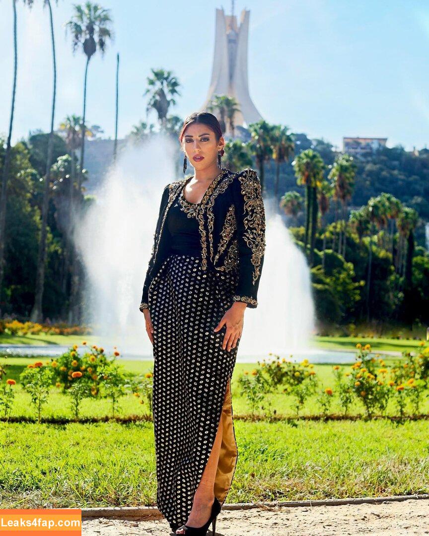 Lisa Zimouche / LisaZimouche / https: / lisa.zimouche leaked photo photo #0007