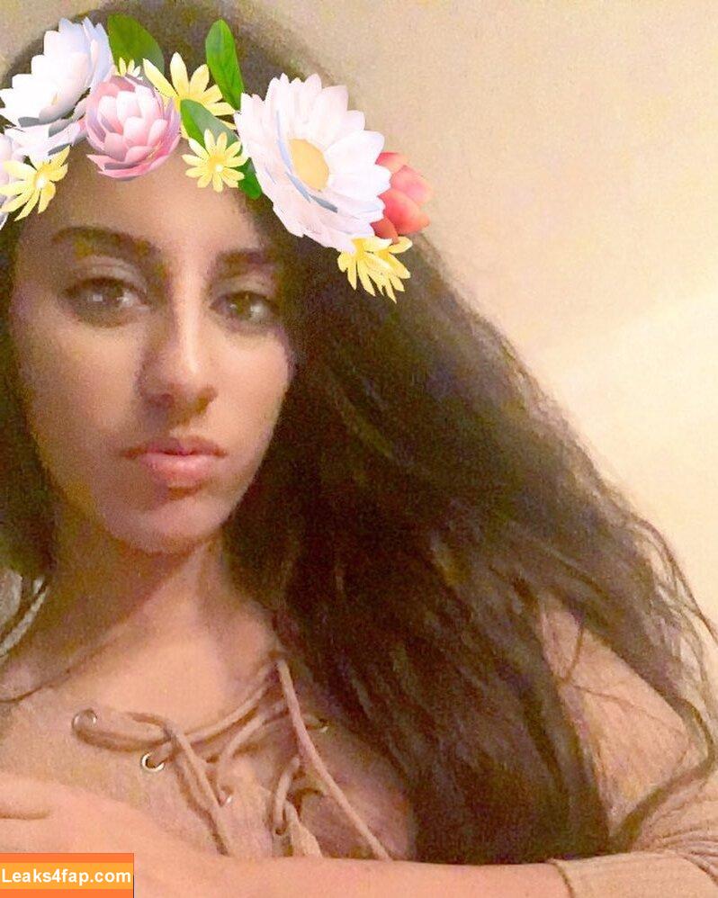 Lisa Zimouche free leaks