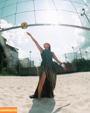 Lisa Zimouche photo #0002